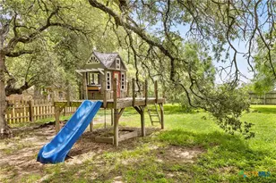1353 Hunter's Ct, Seguin, TX 78155 - Photo 22