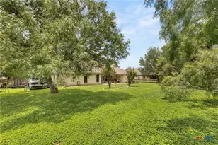 1353 Hunter's Ct, Seguin, TX 78155 - Photo 22