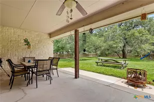 1353 Hunter's Ct, Seguin, TX 78155 - Photo 20