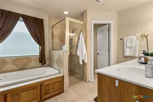 1353 Hunter's Ct, Seguin, TX 78155 - Photo 14