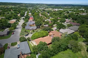 1702 Susan Dr, Kerrville, TX 78028 - Photo 10