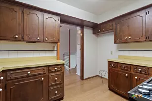 1702 Susan Dr, Kerrville, TX 78028 - Photo 18