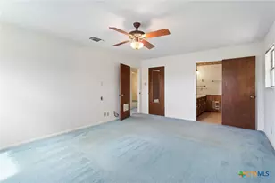 1702 Susan Dr, Kerrville, TX 78028 - Photo 30
