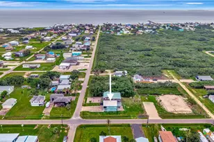611 W Tyler Ave, Port O'Connor, TX 77982 - Photo 26