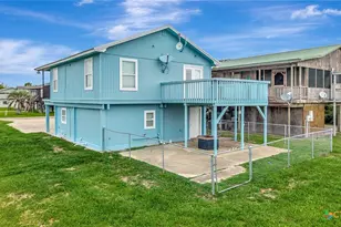 611 W Tyler Ave, Port O'Connor, TX 77982 - Photo 24