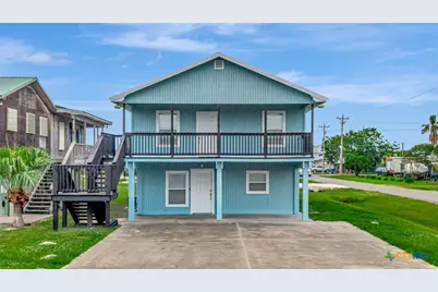 611 W Tyler Avenue, Port O'Connor, TX 77982 - Photo 1