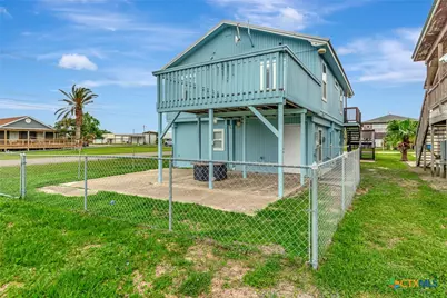 611 W Tyler Avenue, Port O'Connor, TX 77982 - Photo 22