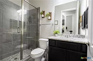 2620 Malboona Mews Dr, New Braunfels, TX 78132 - Photo 20