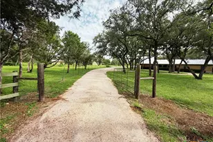 2751 River Oaks Dr, New Braunfels, TX 78132 - Photo 1