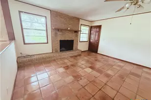 2751 River Oaks Dr, New Braunfels, TX 78132 - Photo 8