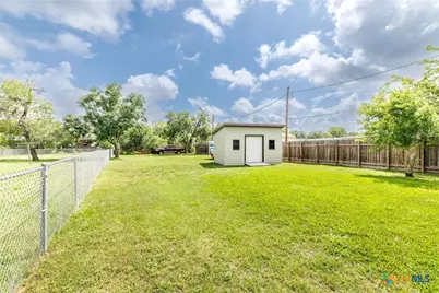 606 E Prairie Street, Cuero, TX 77954 - Photo 26