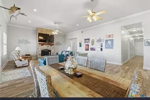 125 Dockside Dr, Rockport, TX 78382 - Photo 6