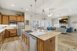 125 Dockside Dr, Rockport, TX 78382 - Photo 8