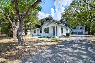717 S Laurel Avenue, Luling, TX 78648 - Photo 2
