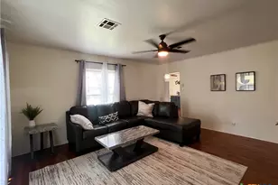 1519 S 43rd St, Temple, TX 76504 - Photo 4