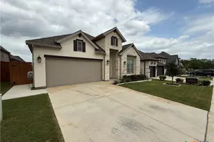2216 Prado Dr, New Braunfels, TX 78132 - Photo 2