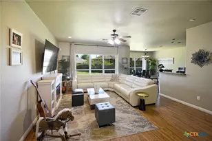 2271 Garden Sun Pl, New Braunfels, TX 78130 - Photo 6