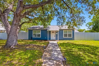 2201 E Colorado Street, Victoria, TX 77901 - Photo 12