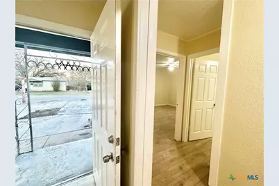 104 E Fowler Avenue, Killeen, TX 76541 - Photo 22
