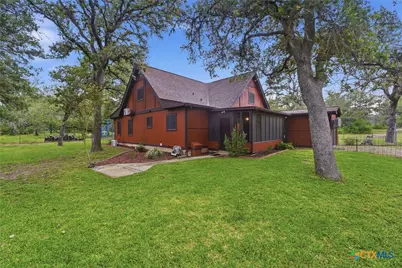 8606 State Highway 123, Stockdale, TX 78160 - Photo 38