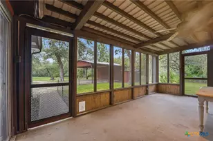 8606 State Hwy 123, Stockdale, TX 78160 - Photo 24