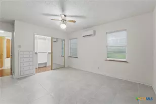 8606 State Hwy 123, Stockdale, TX 78160 - Photo 24