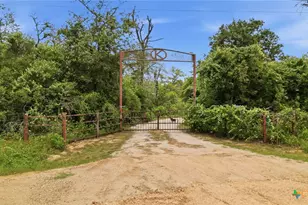 8606 State Hwy 123, Stockdale, TX 78160 - Photo 40