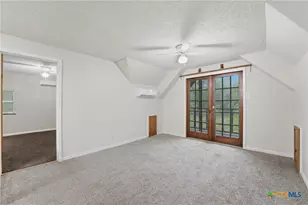 8606 State Hwy 123, Stockdale, TX 78160 - Photo 34