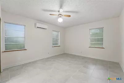 8606 State Highway 123, Stockdale, TX 78160 - Photo 22