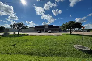 8316 Lone Tree Rd, Victoria, TX 77905 - Photo 1
