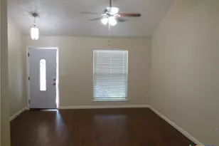 1619 Sunspur Dr, New Braunfels, TX 78130 - Photo 2