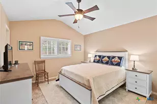 105 Pecan Harbor St, Rockport, TX 78382 - Photo 10
