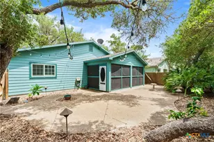 105 Pecan Harbor St, Rockport, TX 78382 - Photo 18
