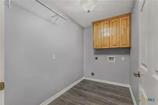 526 Armstrong Dr, Belton, TX 76513 - Photo 10