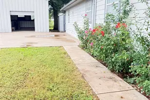 256 Co Rd 481, Gonzales, TX 78629 - Photo 4