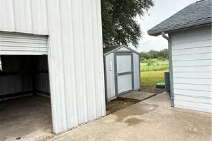 256 Co Rd 481, Gonzales, TX 78629 - Photo 14