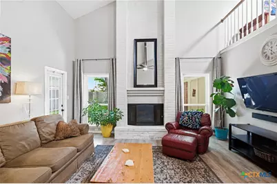 805 Santa Fe, Victoria, TX 77904 - Photo 2