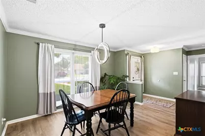 805 Santa Fe, Victoria, TX 77904 - Photo 8