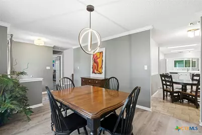 805 Santa Fe, Victoria, TX 77904 - Photo 4
