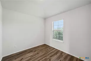 1049 Velvet Ct, Troy, TX 76579 - Photo 8
