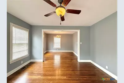 1403 N Bridge Street, Victoria, TX 77901 - Photo 10