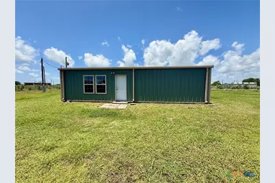422 N Quailrun Avenue, Port Lavaca, TX 77979 - Photo 2