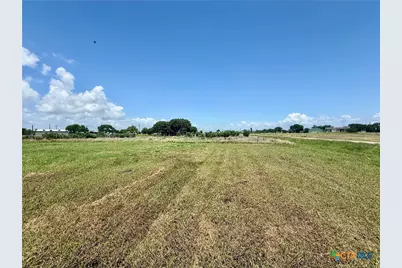 422 N Quailrun Avenue, Port Lavaca, TX 77979 - Photo 4