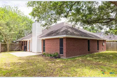 225 Spur Drive, Victoria, TX 77904 - Photo 30