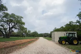 426 Mill Run, New Braunfels, TX 78132 - Photo 10