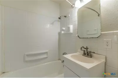 211 W 14th Avenue, Belton, TX 76513 - Photo 16