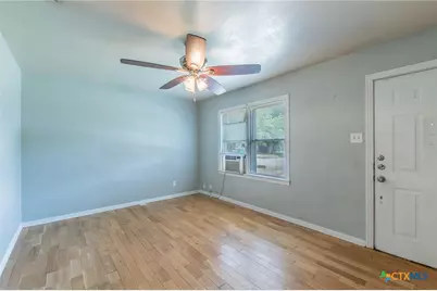 211 W 14th Avenue, Belton, TX 76513 - Photo 4