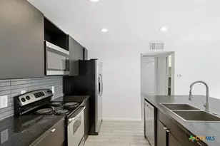 2124 Burton Dr, Austin, TX 78741 - Photo 2