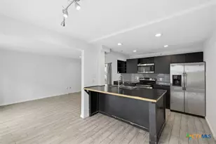 2124 Burton Dr, Austin, TX 78741 - Photo 4