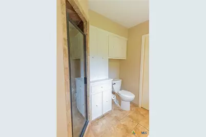 301 Berkshire Lane, Victoria, TX 77904 - Photo 24